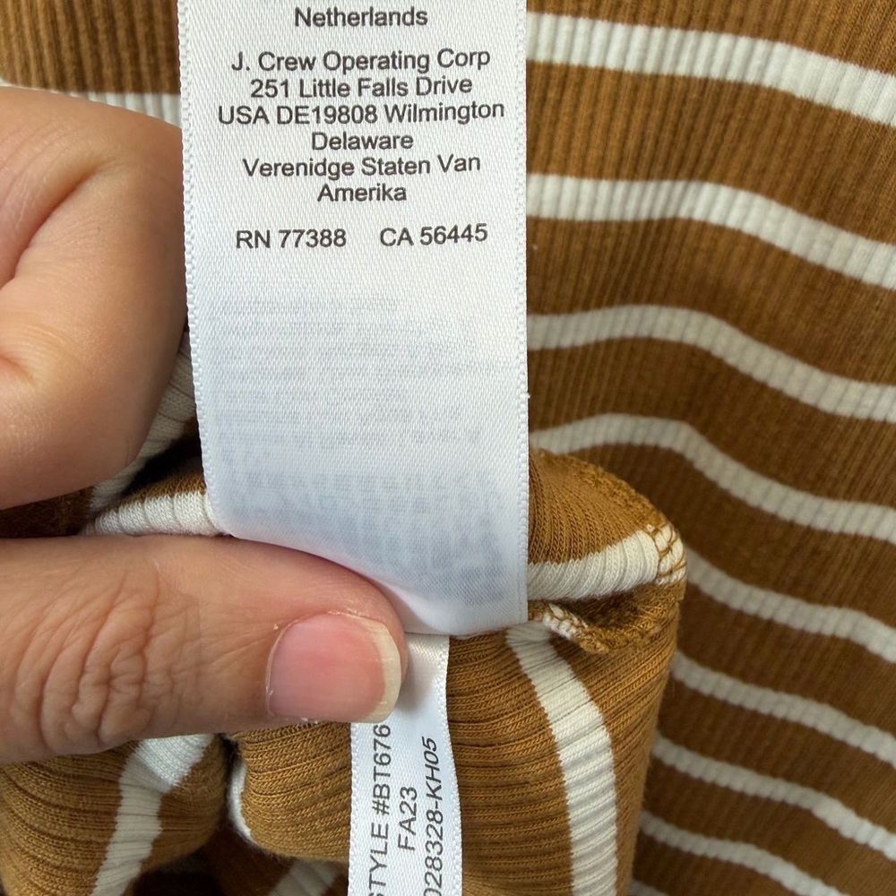 J.Crew Ribbed Mock Neck Striped Sweater M Camel Brown White Coastal Classic - Picture 8 of 8